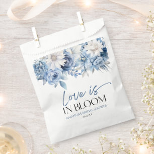 Liebe ist im blutdruckblauen blauen Brautparty Geschenktütchen