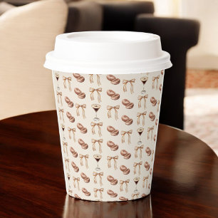 Liebe ist im Brausebad Espresso Martini Junggesell Pappbecher