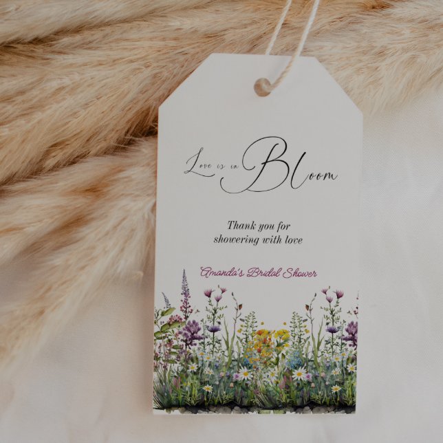 Liebe ist in Bloom Wildblume Blumenkohl Brautparty Geschenkanhänger (Von Creator hochgeladen)