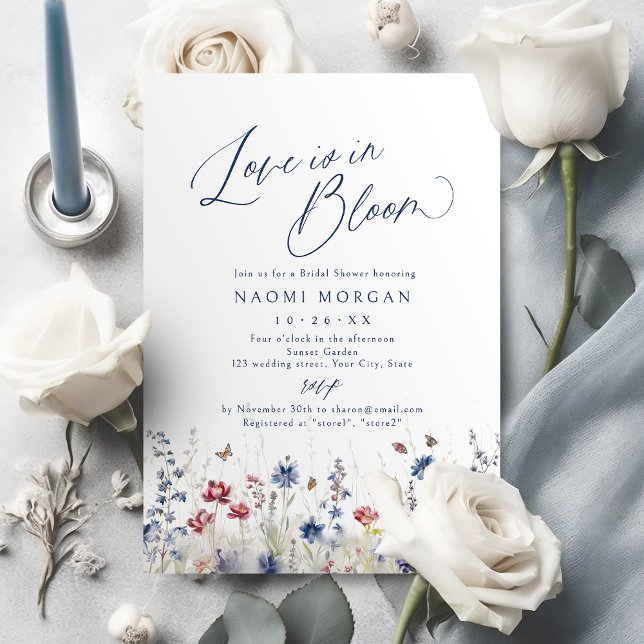 Liebe ist in Blüte Navy Wildblumen-Brautparty Einladung (Love is in Bloom Navy Wildflower Bridal Shower Invitation)