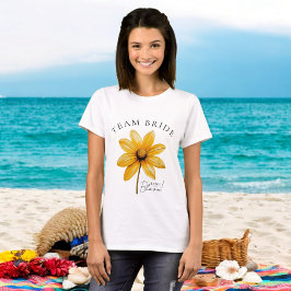 Liebe ist in der Blüte minimales blumengeschmückte T-Shirt