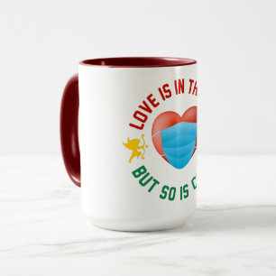 Liebe ist in der Luft, aber auch gespickt Tasse