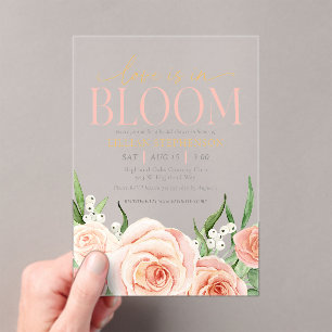 Liebe ist in voller Blüte Rosa Florale Hochzeitsdu Acryleinladungen
