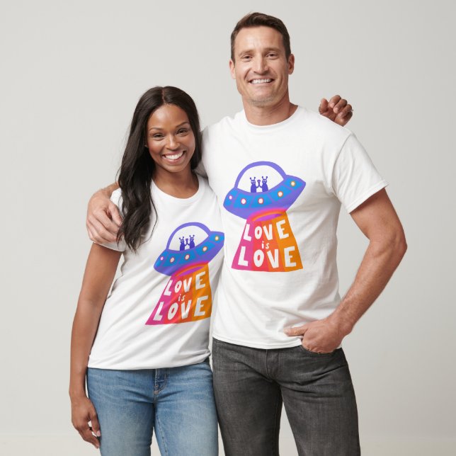 LIEBE IST LIEBE Farbige Ufo-Außerirdischen Regenbo T-Shirt (Unisex)