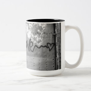 Liebe ist Liebe Zweifarbige Tasse