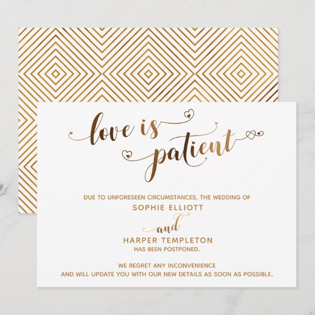 Liebe ist Patient, der die HochzeitGold-Script-Kar Einladung (Vorne/Hinten)