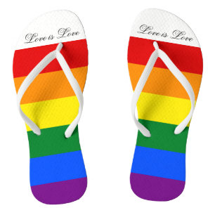 Liebe ist Regenbogen des Liebe-Typografie-Gay Flip Flops