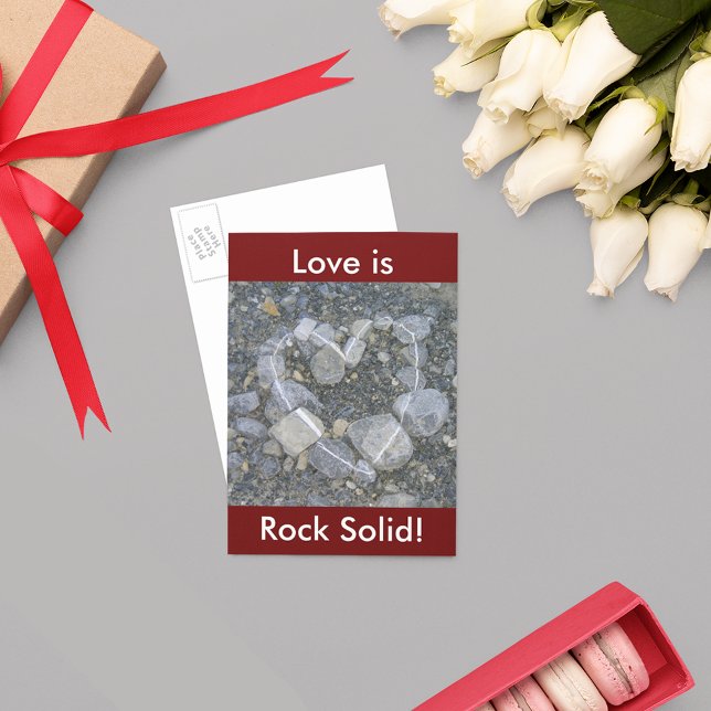 Liebe ist Rock Solid Postkarte (Love is Rock Solid Postcard)