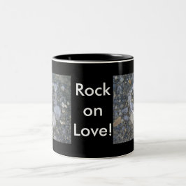 Liebe ist Rock Solid Zweifarbige Tasse