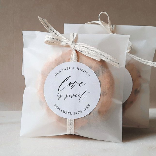 Liebe ist süße Hochzeitsstipendiaten für Süßigkeit Runder Aufkleber (Von Creator hochgeladen)