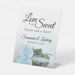 Liebe ist Sweet Nehmen Sie eine Leckerei Dusty Blu Sockelschild