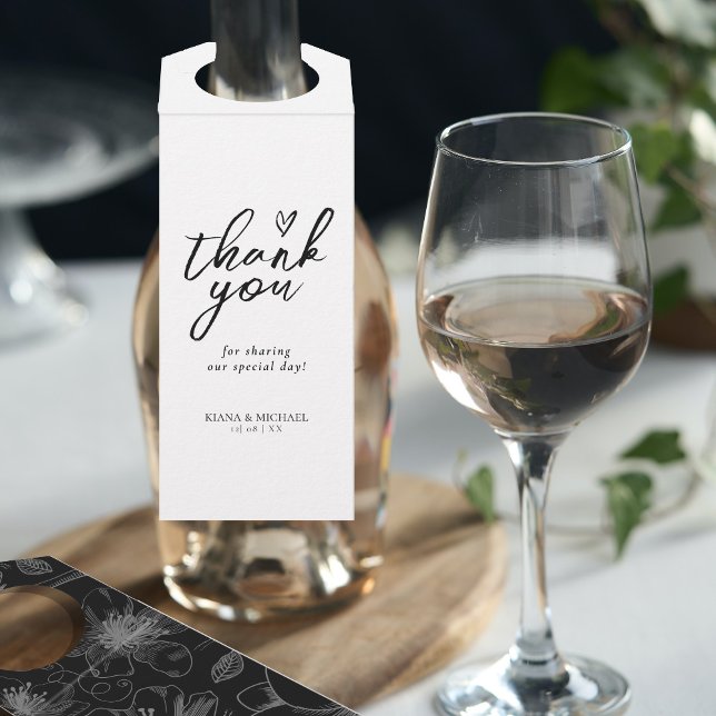 Liebe Kalligrafie Danke Floralschwarz B&W ID940 Flaschenanhänger (Front/Back In Situ)