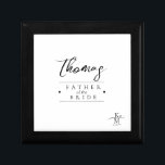Liebe Kalligrafie Herz Hochzeit Party Blk B&W ID94 Erinnerungskiste<br><div class="desc">Elegante handgeschriebene Schrift- und Pinselstrich-Akzente werden verwendet, um die Teile dieser schönen, modernen Hochzeitssuite zu kreieren. Die hier für den Vater der Braut gezeigte Sake-Box kann auch für alle anderen wichtigen Mitglieder der Hochzeitsfeier verwendet werden und ist klassisch schwarz auf weiß. Eine Vorlage wird bereitgestellt, um einfach einen persönlichen Namen...</div>