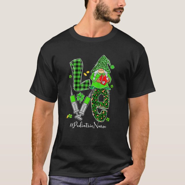 LIEBE Kinderkrankenheilkunde Gnome Funny St Patric T-Shirt (Vorderseite)