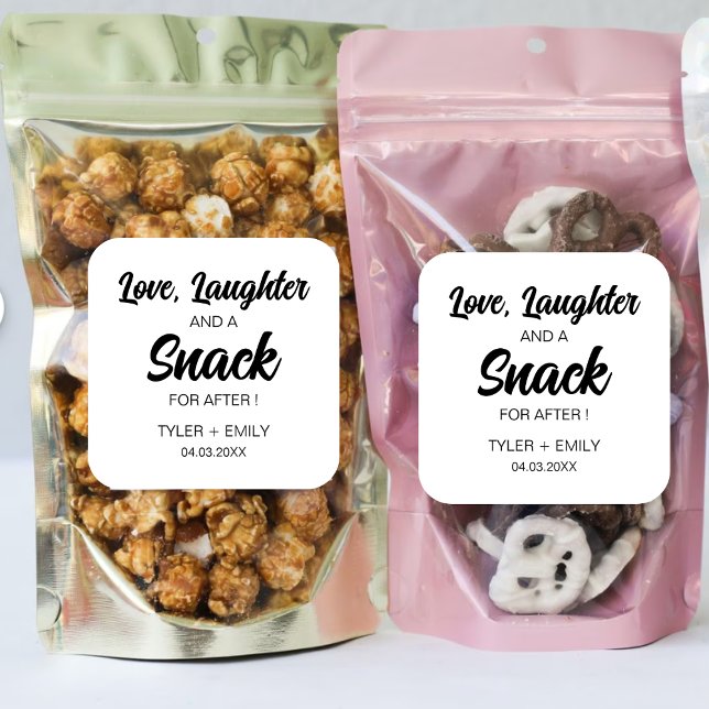 Liebe Lachen und ein Snack für nach Hochzeit Party Quadratischer Aufkleber (Von Creator hochgeladen)