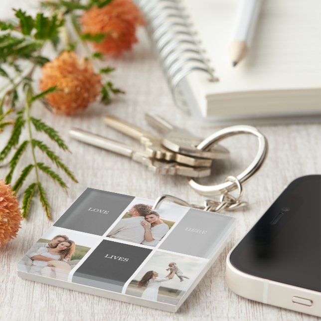 Liebe lebt hier | Drei-Foto-Familiengeschenk Schlüsselanhänger (Vorderseite rechts)