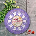 "Liebe, Liebe, ich nicht" Glücklicherweise erzählt Dartscheibe<br><div class="desc">Mit unserem Dartboard Plus Liebe Fortune Teller lassen Sie Romantik und Spaß erleben. Dieses wunderschön gestaltete Spiel ist nicht nur ein Standard-Dartboard, sondern auch eine skurrile Liebe Wahrsager, komplett mit ausgewiesenen "LIEBE ME" und "LIEBE ME NOT" Sektionen. Es ist die perfekte Größe, um in Ihrem Lieblingsraum zu hängen und wird...</div>
