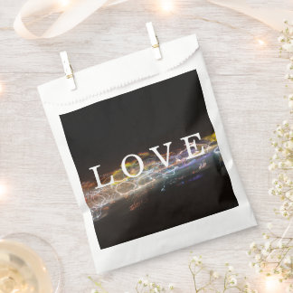 LIEBE mit elektrischen Lichtern Geschenktütchen