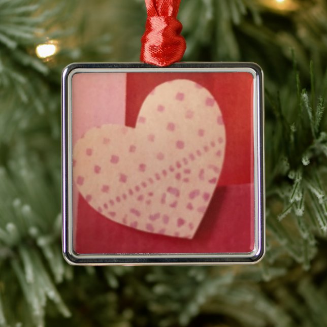 "LIEBE MIT HERZ** UND GESCHENK ORNAMENT AUS METALL (Baum)