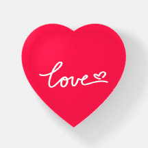 Liebe mit weißem Text auf rosa