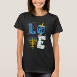 LIEBE Niedliche Hanukka Dekorationen Dreidel Menor T-Shirt<br><div class="desc">LIEBE Niedlich Hanukkah Dekorationen Dreidel Menorah Chanukah.</div>