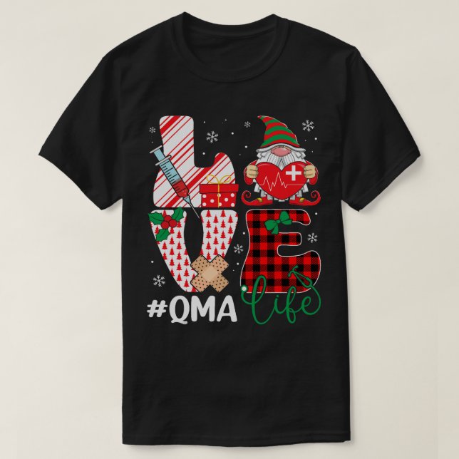 Liebe QMA Funny Gnome Nurse Stethoscope Weihnachte T-Shirt (Design vorne)