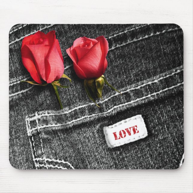 Liebe. Rote Rosen und Denim-Valentine-Tagesgeschen Mousepad (Vorne)