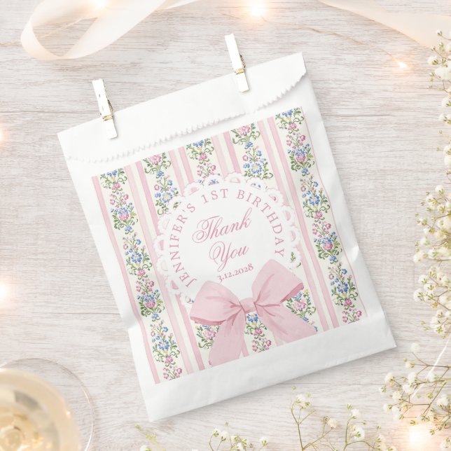 Liebe Shack Extravagant eine florale Coquette Bow  Geschenktütchen (Ausgeschnitten)