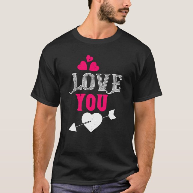 Liebe Sie Herz und Pfeil Design T-Shirt (Vorderseite)