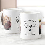 Liebe Sie OMA hören Custom Zwei-Foto-Kaffee-Tasse Kaffeetasse<br><div class="desc">Einfach und süß zwei Foto Kaffee Tasse für Oma: Die handgeschriebene Schrift liest WE LIEBE YOU OMA mit hübschen Herzen Schnörkel über Ihren Namen. Personalisieren Sie mit Ihren zwei Lieblings-Fotos und machen Sie dies zu einem modernen,  trendigen Sake-Geschenk für eine geliebte Großmutter.</div>