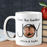Liebe Sie Oma Personalisiert Foto Kaffeetasse<br><div class="desc">Fügen Sie Ihr Foto und Ihren Namen zu dieser modernen Tasse für Großmütter,  mit den Worten: "Liebe du Oma" macht ein perfektes Sake-Geschenk.</div>