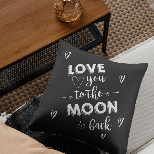 Liebe Sie zum Mond und ins Hinterherz Schwarz-weiß Kissen (Love You To The Moon and Back Heart Black White Throw Pillow)