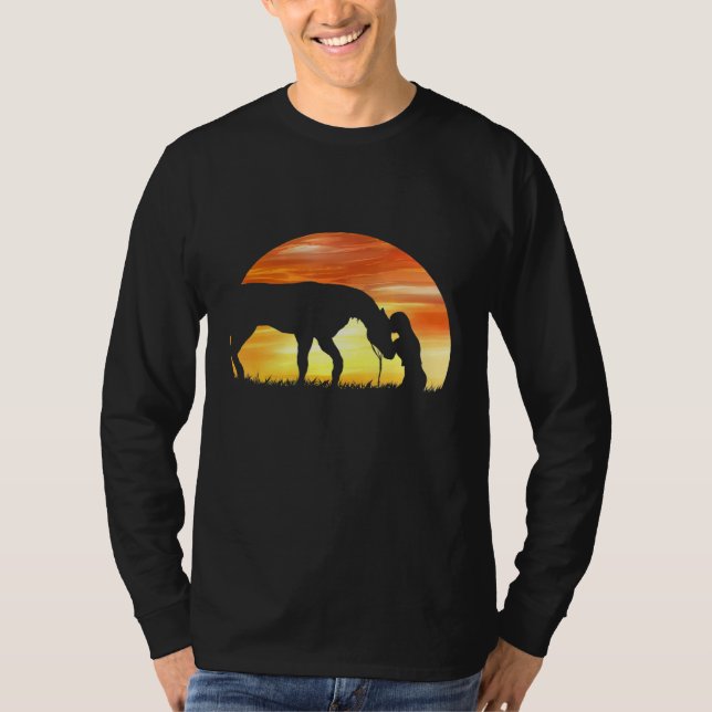 Liebe Sonn-Schattenmädchen mit Pferd T-Shirt (Vorderseite)