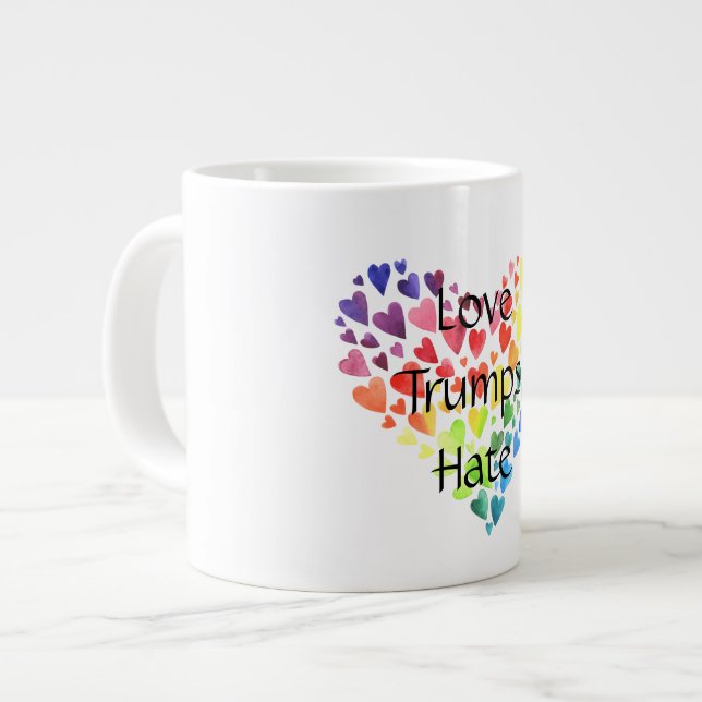 Liebe Trumps Hate Jumbo Tasse (Vorderseite Links)