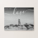 Liebe Typografie Drehbuch Schwarz-weiß Hochzeit Fo Puzzle<br><div class="desc">Liebe Typografie Drehbuch Schwarz-weiß Hochzeitsspiel Foto Indoorspiel-Puzzle</div>