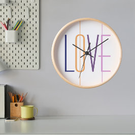 Liebe Typografie modern gestreift mehrfarbig Runde Wanduhr