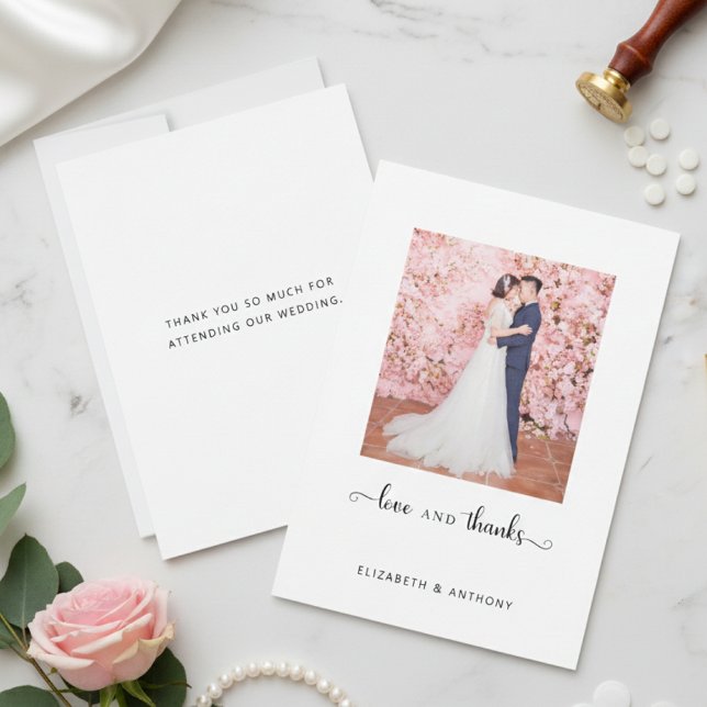 Liebe und Dank Foto Elegante Script Chic Hochzeit Dankeskarte (Von Creator hochgeladen)