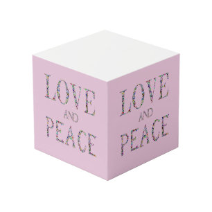 Liebe und Frieden - Gemstone Lettern Design Würfel