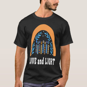 Liebe und Licht Chanukka Regenbogen Juden Menora J T-Shirt