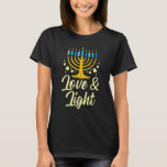 Liebe und Licht Menorah jüdische Hanukkah Pajamas  T-Shirt<br><div class="desc">Liebe und leicht Menorah jüdische Hanukkah Pajamas Chanukah PJs</div>