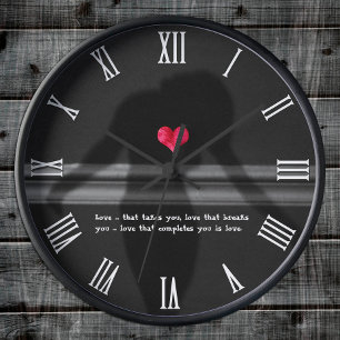 Liebe und Silhouette mit Blume Peony Runde Wanduhr
