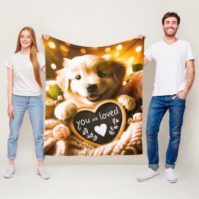 Liebe verbreiten: Goldener Retriever mit "You Are  Fleecedecke (Beispiel)