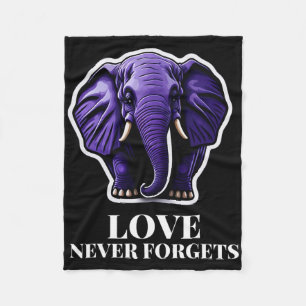 Liebe vergisst nie Elefant für Frau Heimerheimer Fleecedecke