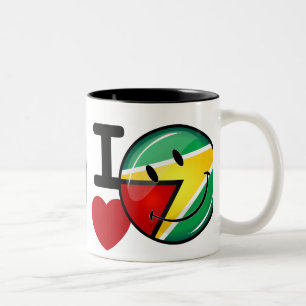 Liebe von lächelnder guyanischer Flagge Guyanas Zweifarbige Tasse