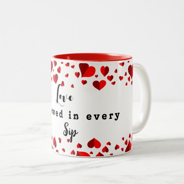 Liebe wird in jedem Schluck gebraut Zweifarbige Tasse (VorderseiteRechts)