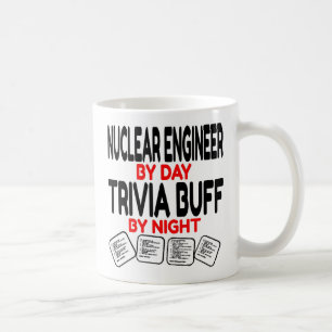 Lieben für nukleare Ingenieure, die Trivia spielen Kaffeetasse