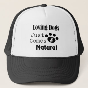 Liebende Hunde kommen einfach nur mit natürlichem  Truckerkappe