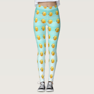 Liebenswürdiger zwinkerndes Emoji-Gesicht - Sei im Leggings