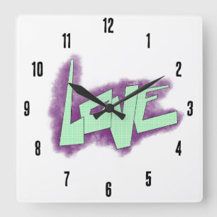 Liebesgraffiti lila grün mint typografie punkte quadratische wanduhr
