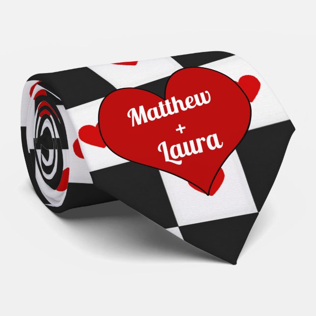 Liebhaber des Roten Herzens mit Checkerboard Krawatte (Gerollt)